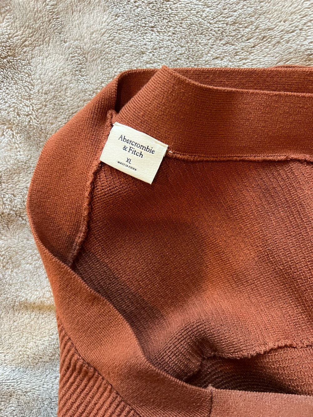Abercrombie & Fitch Rust Brown Knit Cropped Tank - Picture 3 of 3